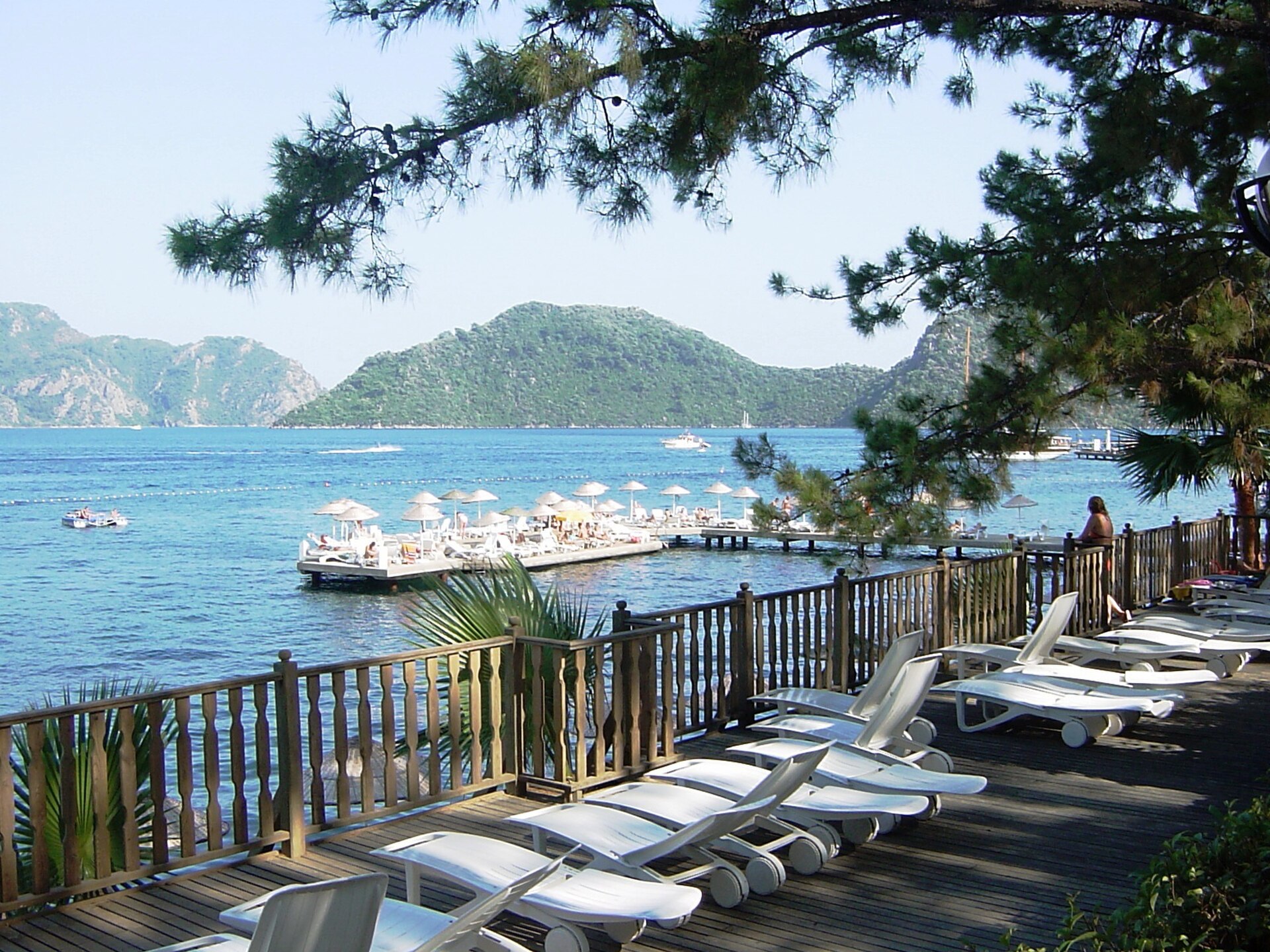Marmaris sahili ve yat limanı
